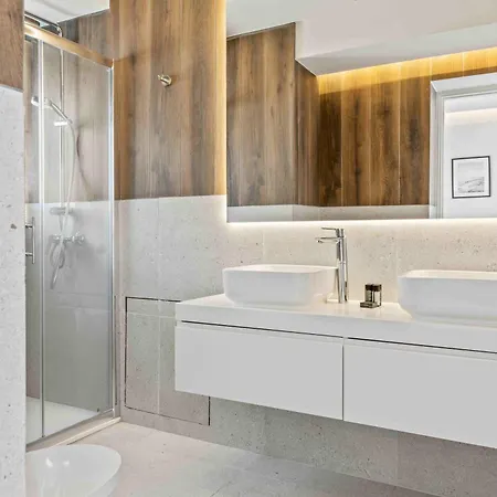 Phaedrus Living: Seaside Residences 04